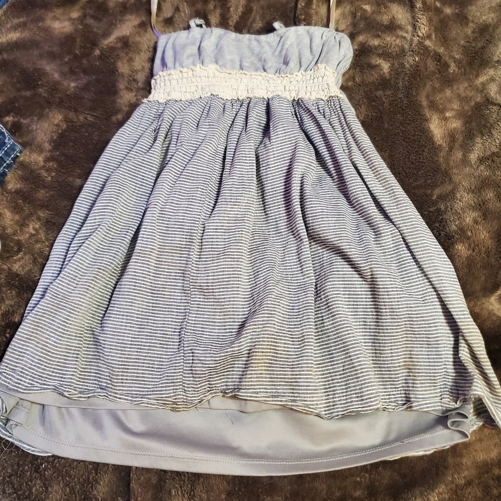 Dress - Picture 3 of 3